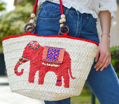  Custom-Embroidered-Gift- Ideas-for -Embroidered-Stylish-Bags